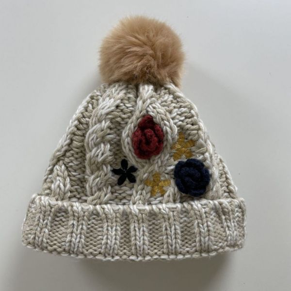 Zimní pletená čepice F & F, vel. 68