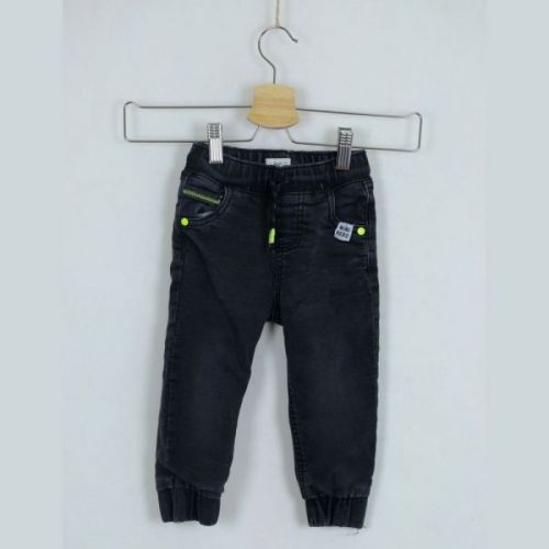 Černé jeans F & F, vel. 86