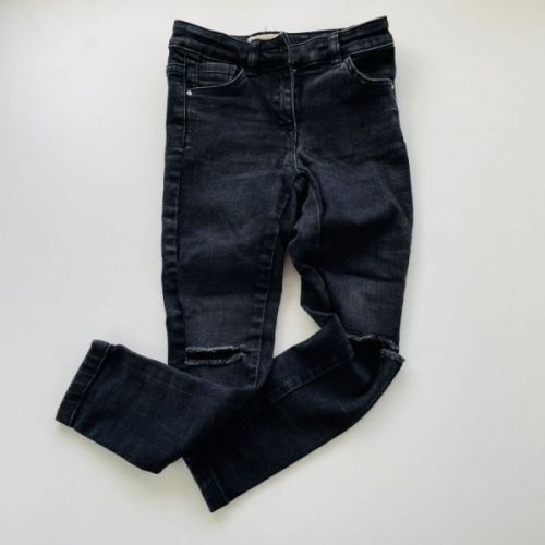 Černé jeans s prošoupáním Next, vel. 110